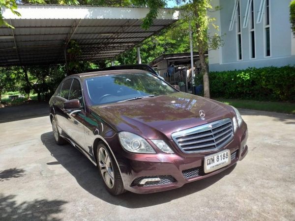 2010 Mercedes-Benz E250 CGI BE 1.8  รถเก๋ง 4 ประตู รถบ้าน สภาพดี มีประกัน