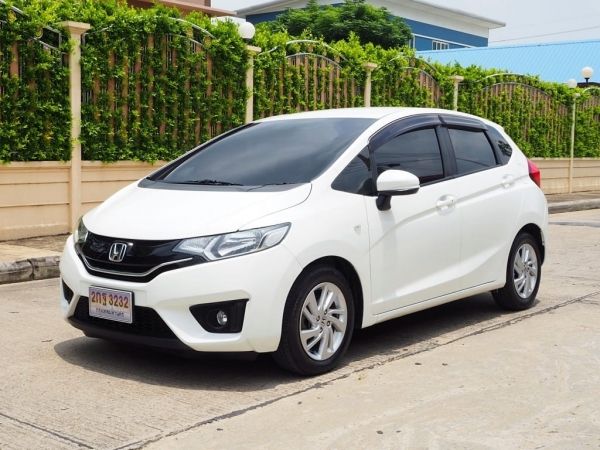 HONDA JAZZ GK 1.5 V  เกียร์AUTO สภาพนางฟ้า