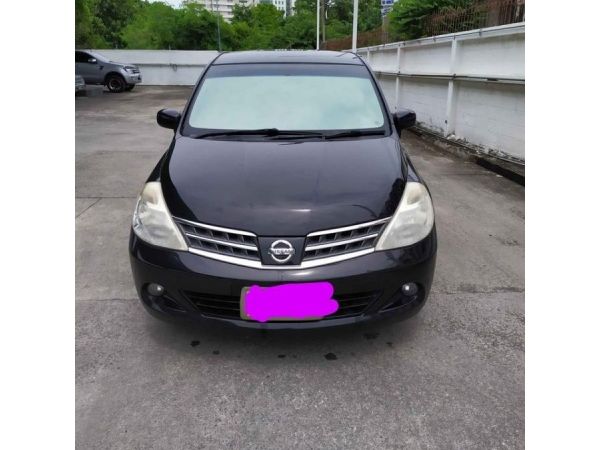 Nissan Tiida 5ประตู ตัวTOP เครื่อง1800