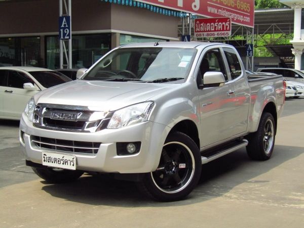 ISUZU D-MAX Space cab 2.5 L 2012 เกียร์ธรรมดา