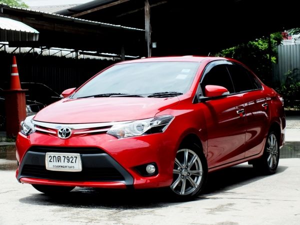 TOYOTA VIOS 1.5 S ปี13 ท็อปสุดตาราง ไม่เคยติดแก็ส มือแรก ลำดับที่1 รถสวยถูกที่สุดในตลาด  รถสมบูรณ์พร้อมใช้งานวิ่งทางไกลได้เลย เข้าศูนย์ตลอดจัดได้เกินเยอะมาก