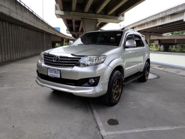 2005 Toyota Fortuner 2.7 V รถสวยจัดพร้อม