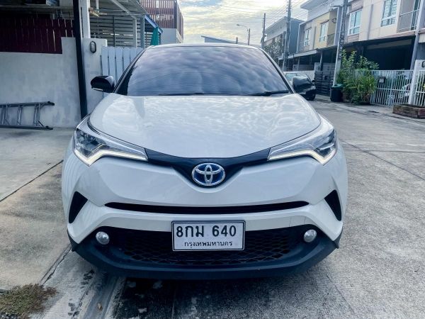 TOYOTA CH-R HV MID 2019 รูปที่ 0