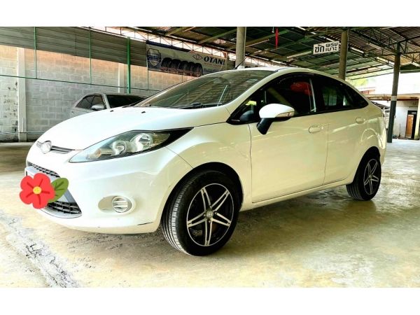 ขาย Ford Fiesta 1.5 4ประตู วิ่งน้อย มือเดียวออกห้าง เจ้าของขายเอง