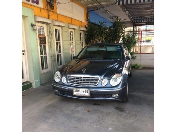 BENZ E200 KOMPRESSOR วิ่ง 106,000 กม.  รถหมอเจ้าของขายเอง รูปที่ 0