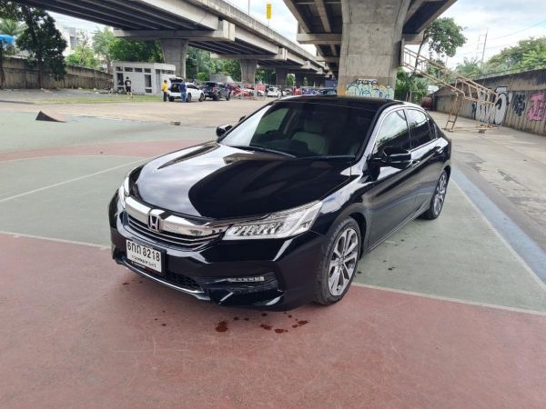 Honda Accord 2.000cc ปี2017