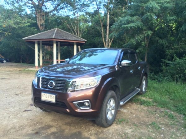 Nissan Navara EL 2.5 เกียร์ออโต้ 4 ประตู มือสอง