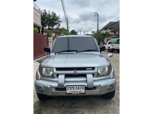 2011 Mitsubishi Pajero IO 1.8 GDI SUV AT