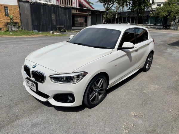 BMW 118i M-Sport 2015 รูปที่ 0