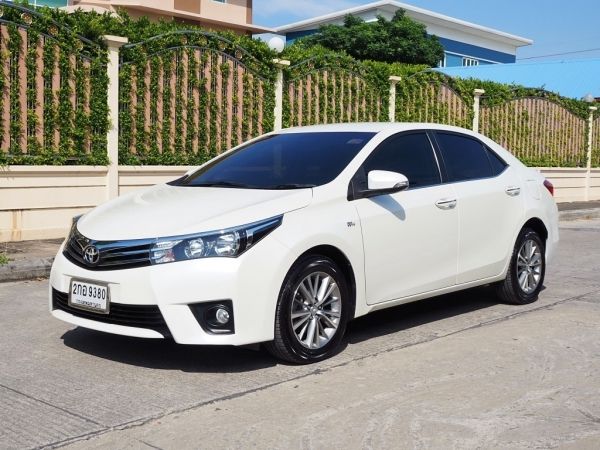 TOYOTA COROLLA ALTIS 1.8 G ปี 2014 เกียร์AUTO สภาพป้ายแดง