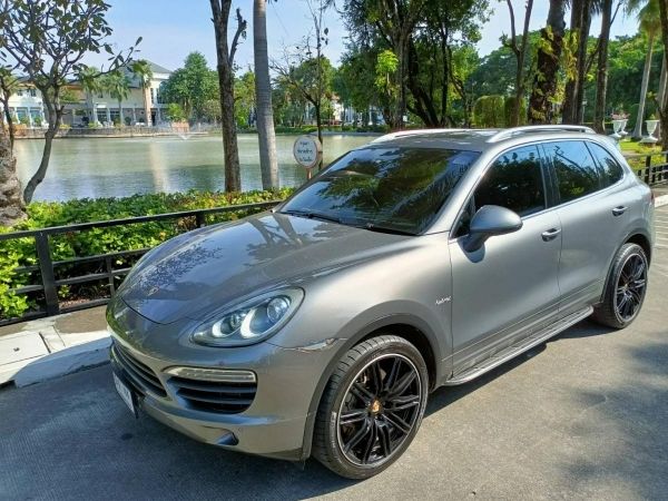 ขาย Porsche Cayenne S Hybrid สภาพสวยมากวิ่งน้อยราคาเพียง 2,180,000 บ ด่วนมาก รูปที่ 0