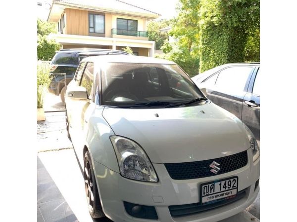 2010 Suzuki Swift 1.5 GA รถเก๋ง 5 ประตู รถสภาพดี รถบ้านเจ้าของขายเอง