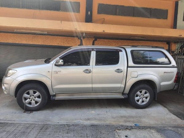 TOYOTA HILUX VIGO 4ประตู PRERUNNER 2.5 E เกียรธรรมดา ปี2010 (2553)