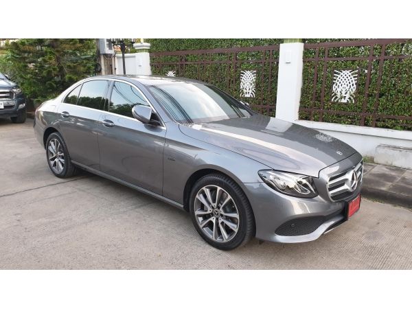 ขายดาวน์ BENZ E300e Avantgarde ป้ายแดง ด่วน 850,000 บ. รูปที่ 0