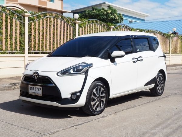 TOYOTA SIENTA 1.5 V ปี 2017 เกียร์AUTO CVT 7 SPEED