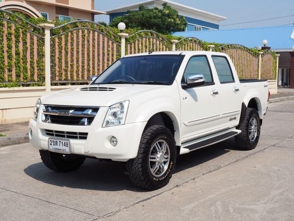 ISUZU D-MAX CAB-4 LS 3.0 i-TEQ 4WD ปี2009 เกียร์AUTO 4X4 โฉมPLATINUM สภาพนางฟ้า