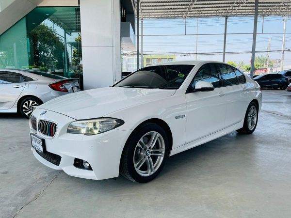 BMW 520 D M Sport ปี 15 จด 17 สีขาว