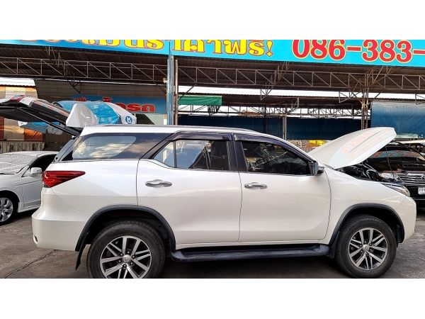 toyota fortuner 2.7 v เบนซินวิ่ง 50 โลครับ 2 ล้อมือเดียวป้ายแดงสวยสุดๆไม่เคยทำสีสักชิ้น