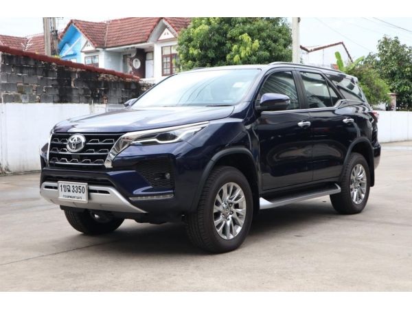 Fortuner 2.4 V 4x4 ปี 20 รถทดลองขับจากโตโยต้ามอเตอร์ เลขไมล์แท้  มีวารันตีต่อจากป้ายแดง ฟรีดาวน์ ผ่อนเดือนละ 21,xxx.-