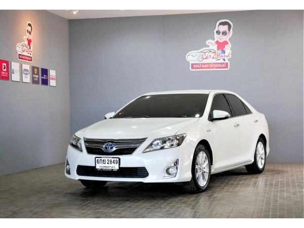 TOYOTA CAMRY HYBRID 2.5 NAVI เกียร์AT ปี13