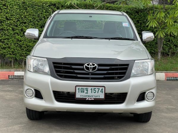 ????TOYOTA VIGO CHAMP 2.5J STANDARD CAB ปี2011 (เกียร์ ธรรมดา)  สีบรอนซ์ทอง ????เครดิตดีฟรีดาวน์ ออกรถ 5,000 บาท ????ผ่อนนาน ผ่อน 6,xxx 72 งวด