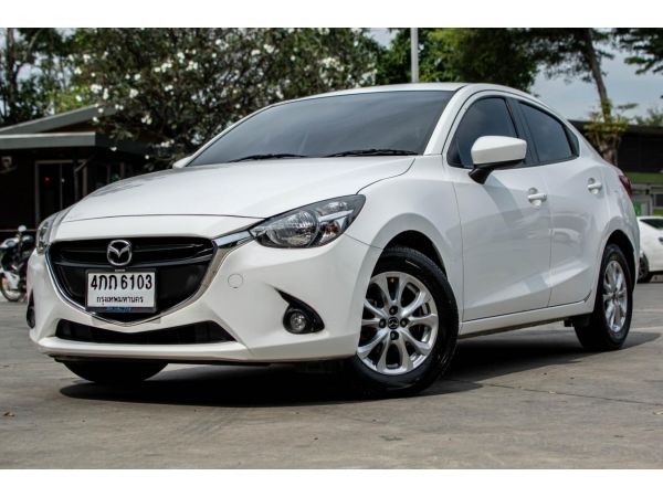 MAZDA 2 1.3 HIGH SEDAN รถบ้านมือเดียวไม่เคยติดแก๊ส ไมล์แท้ บริการส่งรถฟรีทั่วประเทศ