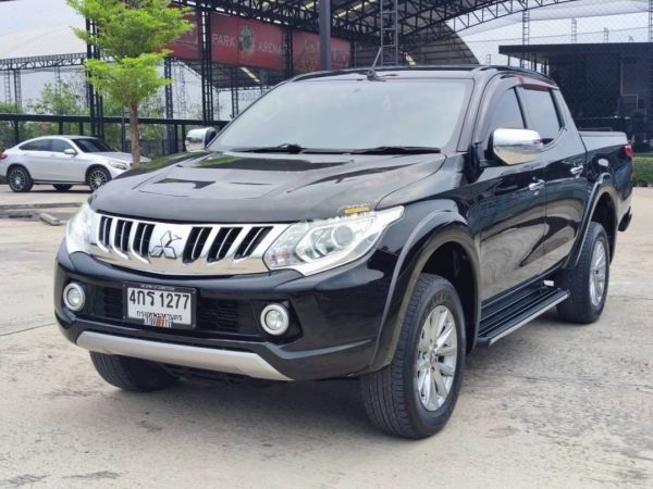 Mitsubishi  triton 2.5 plus gls Navi M/T ปี2015