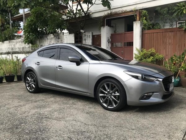 MAZDA 3 2.0 SP Sedan 4Dr ปี 2017