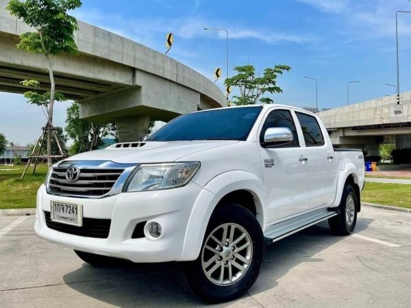 TOYOTA VIGO CHAMP  PRERUNER 3.0 D4D ปี2013