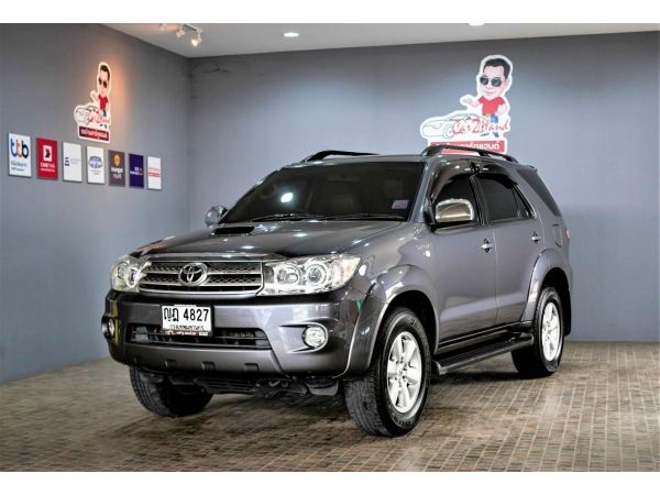 TOYOTA FORTUNER 3.0V 2WD เกียร์AT ปี11 รูปที่ 0