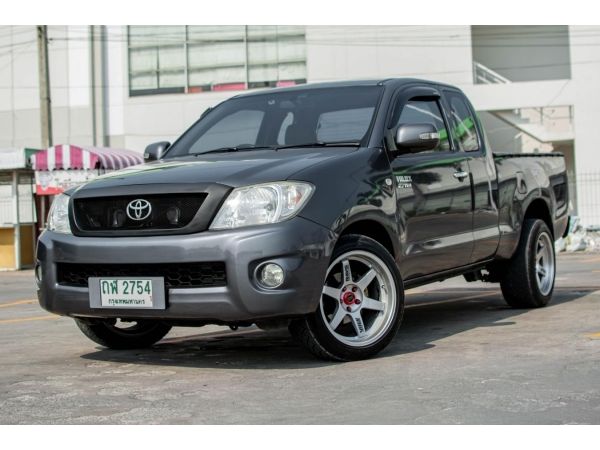 TOYOTA VIGO 2.7 G Smart Cab ปี 2010 เกียร์ออโต้ เบนซิน แก๊ส ไมล์ 197,xxx