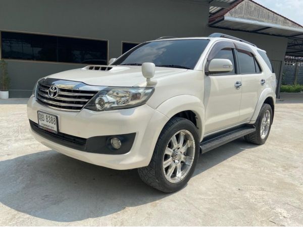 TOYOTA FORTUNER 3.0 V. 2WD.CHAMP.	2011