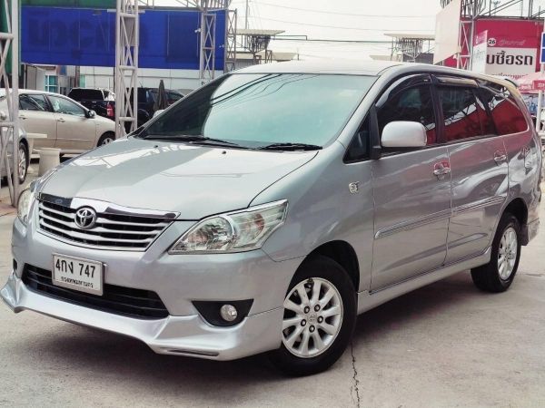 Toyota Innova 2.0G Option 2015