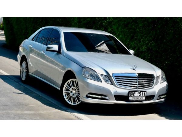 Mercedes-Benz E200 CGI Elegance W212