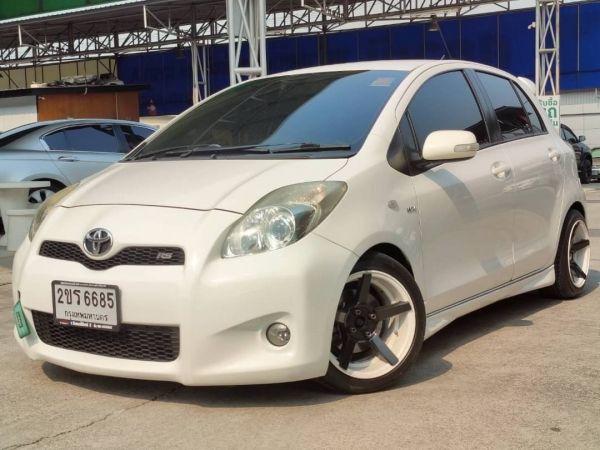 TOYOTA YARIS 1.5 J A/T 2012