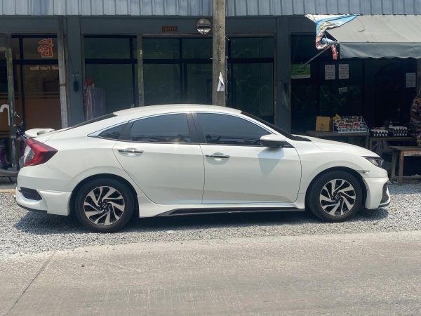 ขาย Hond Civic 1.8EL ปี 1018 ไมล์น้อย ผู้หญิงใช้