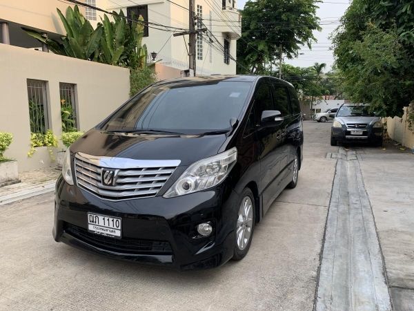 Toyota Alphard 2010  2.4