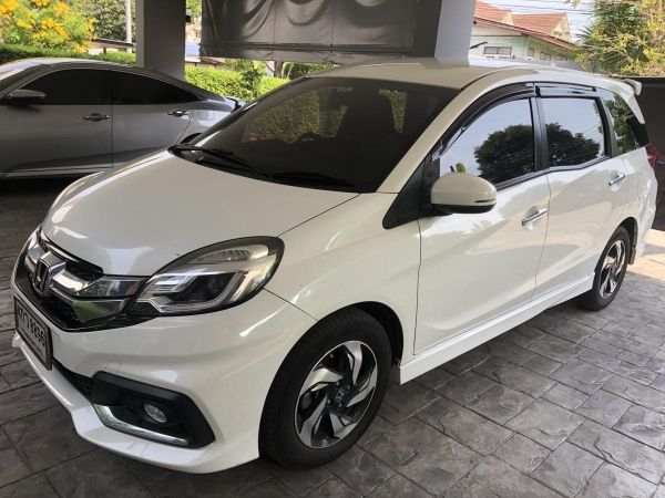 Honda mobilio รุ่นทอป 1.5 Rs ปี2015 สภาพดี