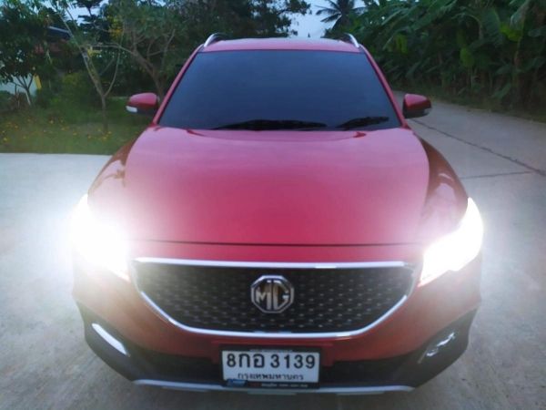 MG ZS X sunroof