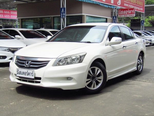 2011 HONDA ACCORD 2.0 EL *ใช้เงิน 5 พันออกรถ ฟรีดาวน์ แถมประกันภัย