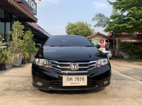 HONDA CITY 1.5 SV ปี 2013 รถบ้านมือเดียวประวัติศูนย์ขับดียางใหม่