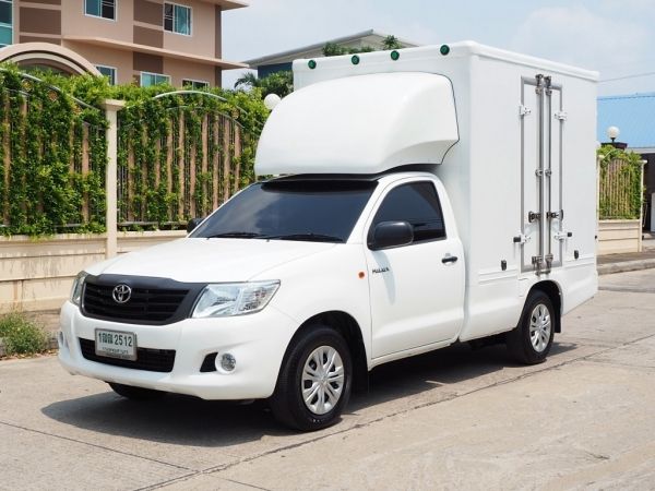 Toyota Vigo champ standard cab ตู้แห้ง 2.7 J MANUAL MY 2014