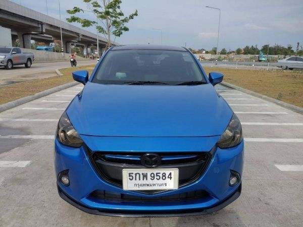 Mazda 2 สกายแอคทีฟ 1.3 high Pius Auto year 2016 รูปที่ 0