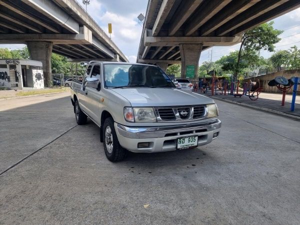 Nissan Frontier 2.7 MT 2001