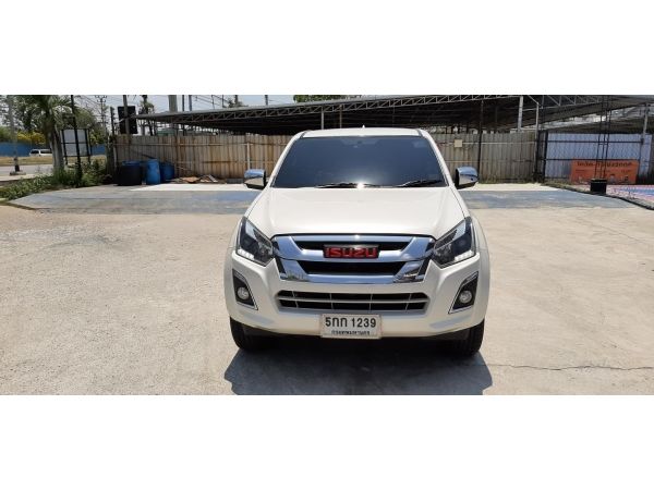 Isuzu D – Max Hilander 4 – Door 1.9 Ddi Z -Prestige  เกียร์ ธรรมดา ปี 2016