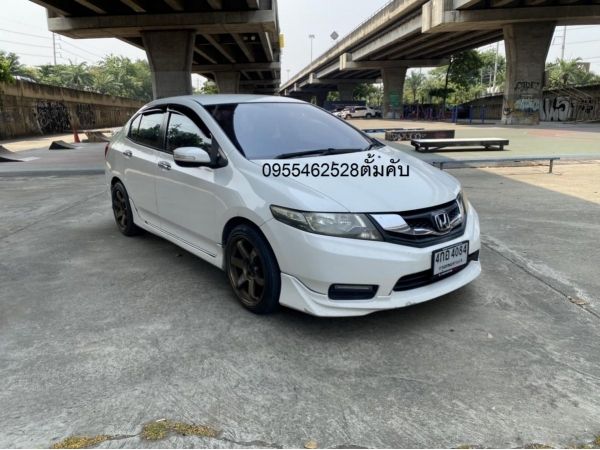 2011 HONDA CITY 1.5 SV สีขาว ตัวท๊อป ติดแก๊สหัวฉีดถังโดนัท