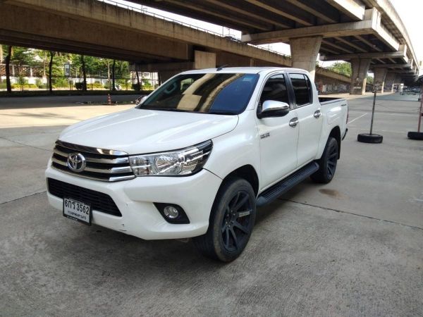 2017 TOYOTA REVO 2.4 E PRERUNNER 4ประตู เกียร์ธรรมดา รถสวยน่าใช้