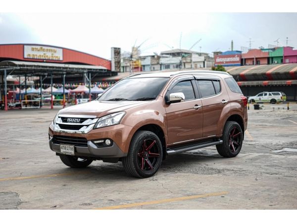 โคตรสวย สีพิเศษ ท็อปสุด 4x4 ออโต้ ISUZU MU-X 3.0 4x4 navi ปี2014-2015