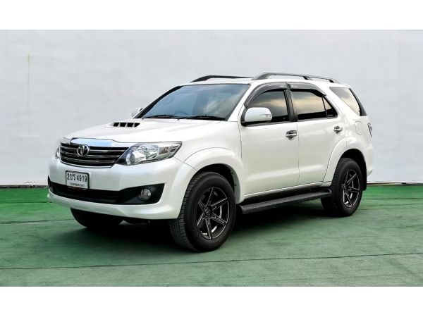 toyota fortuner รูปที่ 0