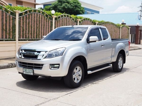 อีซูซุ ดีแมคซ์ ไฮแลนเดอร์ สเปซแคป 2.5 Z DDi VGS turbo Auto ปี 2015